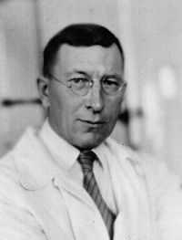 200px-Fredrick_banting.jpg